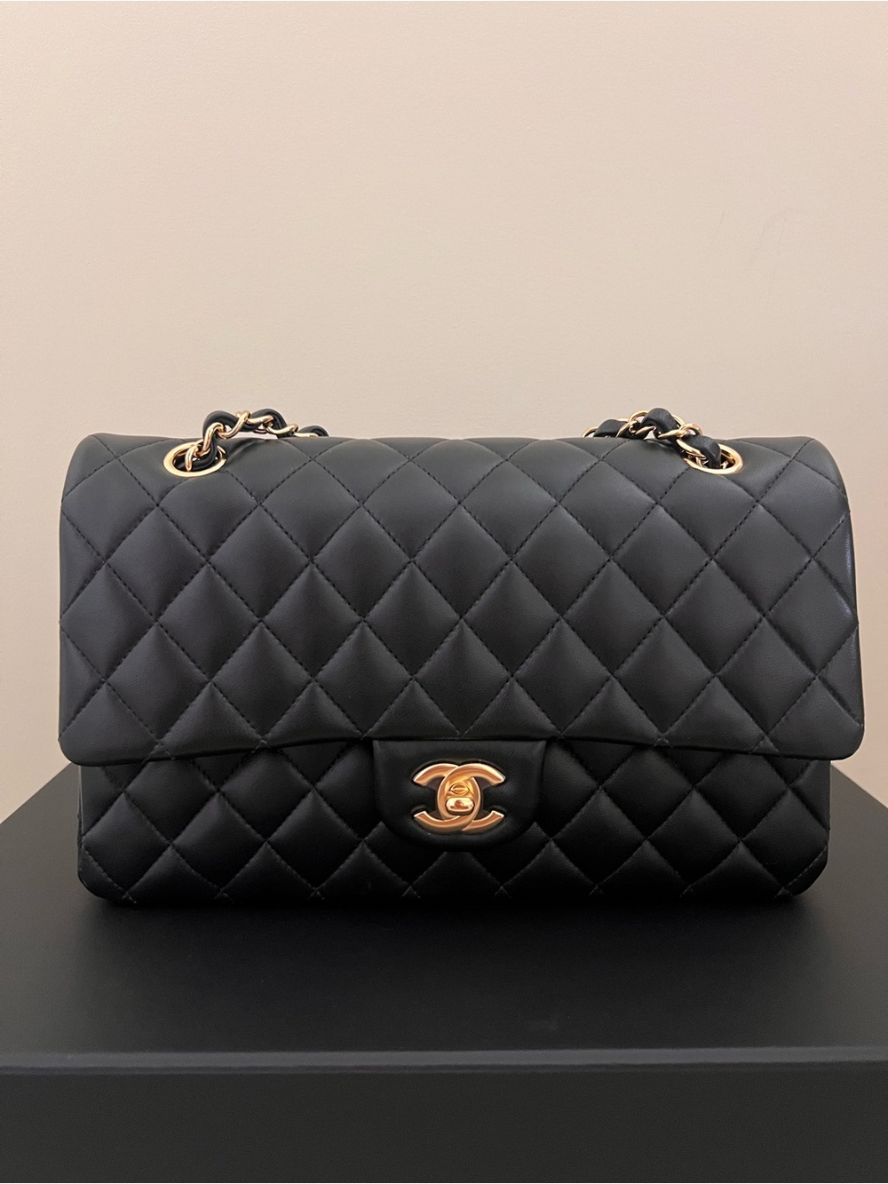 BRAND NEW Chanel Black Medium Classic Flap Bag Lambskin with Gold Hardware